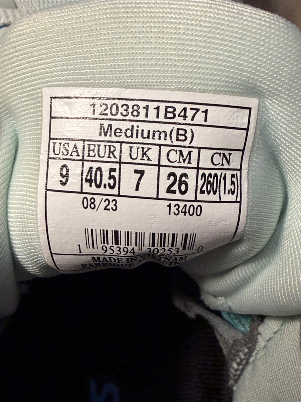 Brooks women’s Adrenaline GTS 23 Running Shoes - Light Blue/Navy Accents - Picture 9 of 9